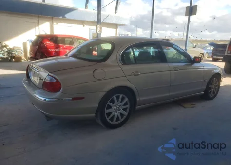 2000 Jaguar S-Type from USA, damaged, VIN SAJDA01D3YGL77216